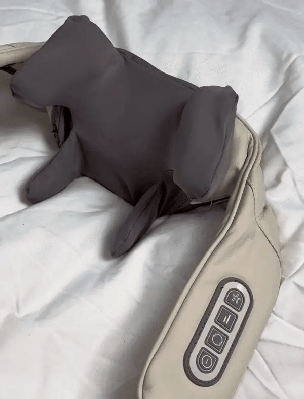 Blossom & bliss™ Kneading Massager (Shoulder and Neck) – مدلك عجن للكتف والرقبة